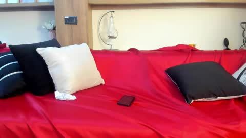 alex_wolf05 online show from 9, 4, 2026