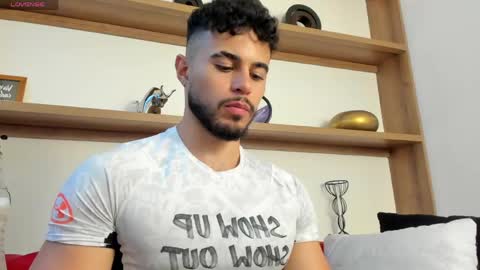 alex_wolf05 online show from 11, 4, 2026