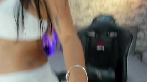 alexa_foxx27 online show from 4, 2, 2025