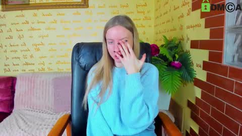 Snapshot of alexa_glory chatting on 16, 11, 2025 Alexa online show from 16, 11, 2025