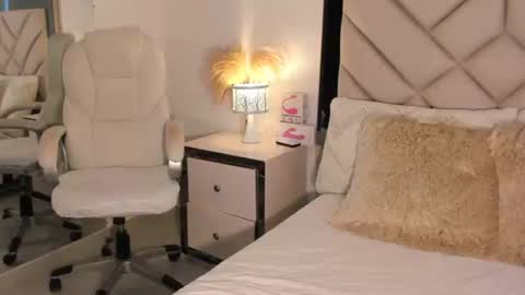 alexa_tobar online show from 3, 4, 2026