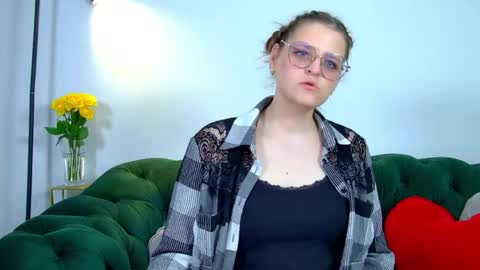 Snapshot of alexaavery chatting on 6, 6, 2026 AlexaAvery online show from 6, 6, 2026