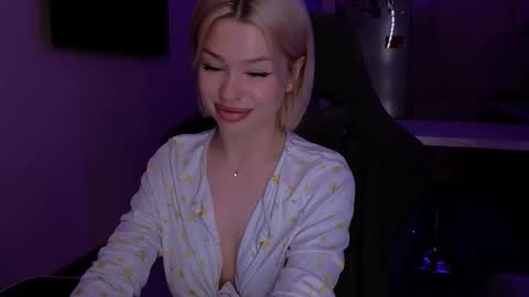 Alexa Mason online show from 15, 12, 2025