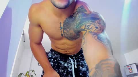 Snapshot of alexander_collin_ chatting on 28, 1, 2025 Alex Collin online show from 28, 1, 2025