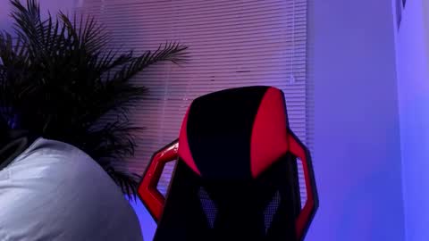 Snapshot of alexander_diiaz chatting on 15, 9, 2025 Alexander Diaz online show from 15, 9, 2025