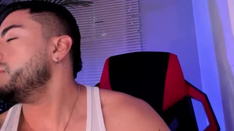 Snapshot of alexander_diiaz chatting on 11, 10, 2025 Alexander Diaz online show from 11, 10, 2025