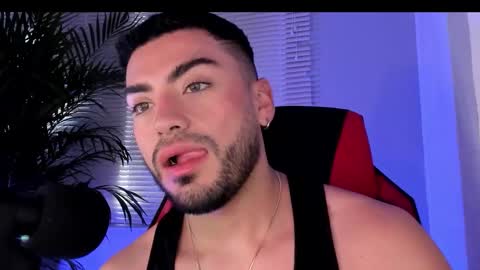 Snapshot of alexander_diiaz chatting on 16, 10, 2025 Alexander Diaz online show from 16, 10, 2025