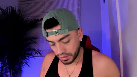 Snapshot of alexander_diiaz chatting on 19, 10, 2025 Alexander Diaz online show from 19, 10, 2025