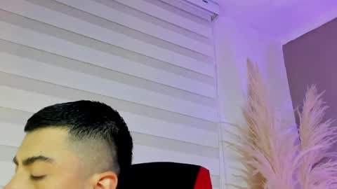 Alexander Diaz online show from 7, 5, 2026