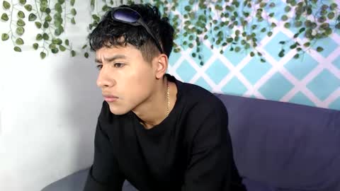 chicos hot online show from 21, 9, 2025