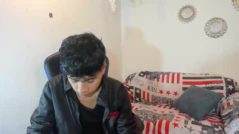 chicos hot online show from 27, 10, 2025