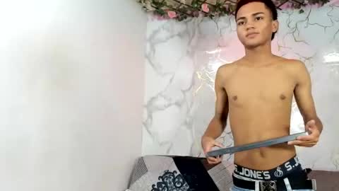 Snapshot of alexandluke1 chatting on 8, 7, 2026 chicos hot online show from 8, 7, 2026
