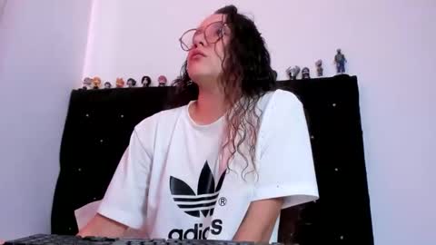 alexandra clauss online show from 13, 3, 2026