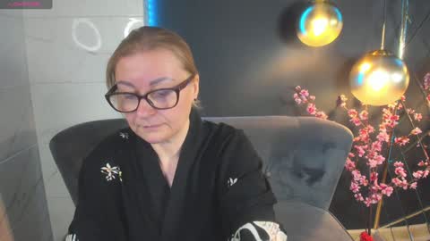 Snapshot of alexandra_kind chatting on 24, 12, 2024 Alexandra online show from 24, 12, 2024