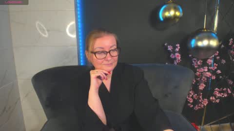 Snapshot of alexandra_kind chatting on 12, 1, 2025 Alexandra online show from 12, 1, 2025