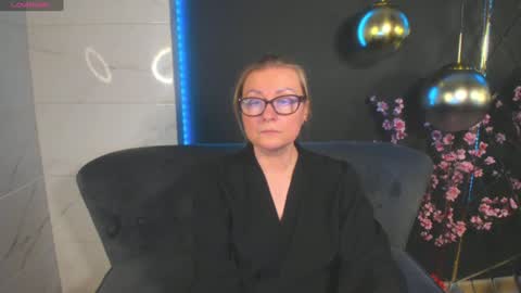 Snapshot of alexandra_kind chatting on 13, 1, 2025 Alexandra online show from 13, 1, 2025