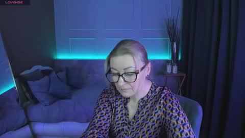 Snapshot of alexandra_kind chatting on 24, 2, 2025 Alexandra online show from 24, 2, 2025