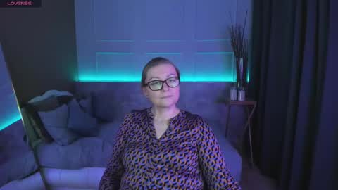 Snapshot of alexandra_kind chatting on 24, 2, 2025 Alexandra online show from 24, 2, 2025