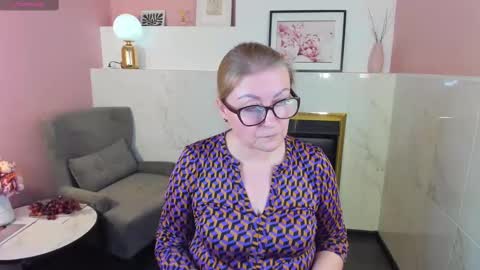 Snapshot of alexandra_kind chatting on 27, 2, 2025 Alexandra online show from 27, 2, 2025