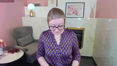 Snapshot of alexandra_kind chatting on 27, 2, 2025 Alexandra online show from 27, 2, 2025