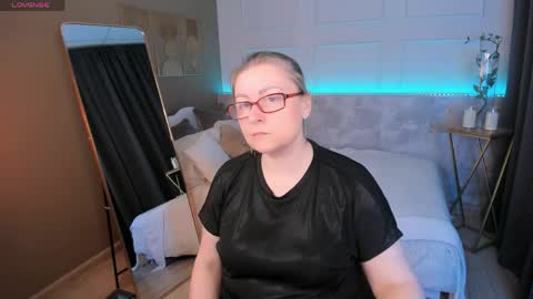 Snapshot of alexandra_kind chatting on 29, 3, 2026 Alexandra online show from 29, 3, 2026