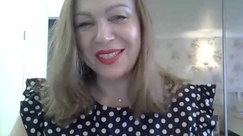 Snapshot of alexandra_rosee chatting on 1, 12, 2025 Alexandra Rosee online show from 1, 12, 2025