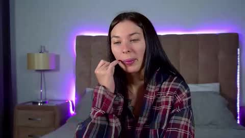 AlexandraBloom online show from 16, 11, 2025