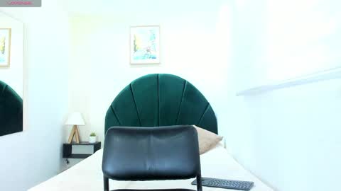     online show from 4, 4, 2026