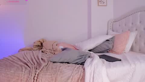 lexandra  online show from 14, 2, 2025