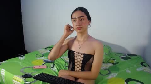 -- ALEXIS -- online show from 20, 2, 2026