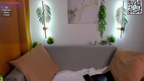 Alexis   Mon Tue Wed Thu Fri 7 GMT 0100am-0700am  online show from 14, 11, 2025