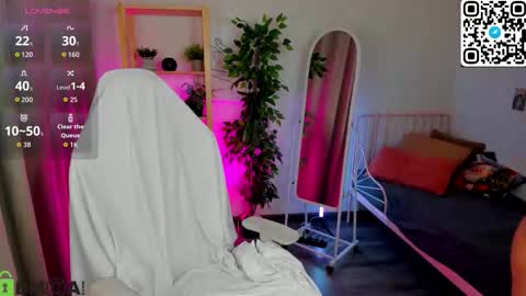 Alexis   Mon Tue Wed Thu Fri 7 GMT 0100am-0700am  online show from 11, 1, 2026