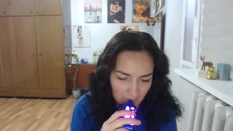 Snapshot of alexismillers chatting on 22, 10, 2025 AlexisMillers online show from 22, 10, 2025