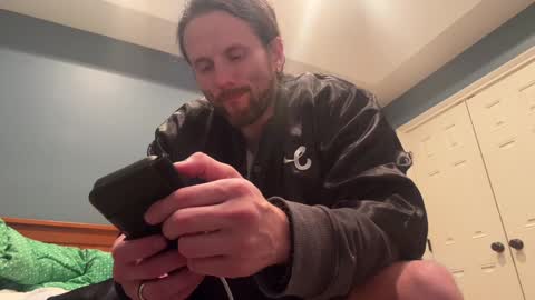 Alex Mann online show from 25, 12, 2024