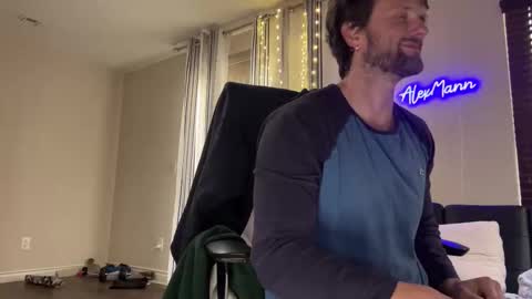 Alex Mann online show from 30, 10, 2025