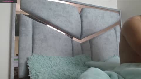 alex y luisa online show from 25, 1, 2025