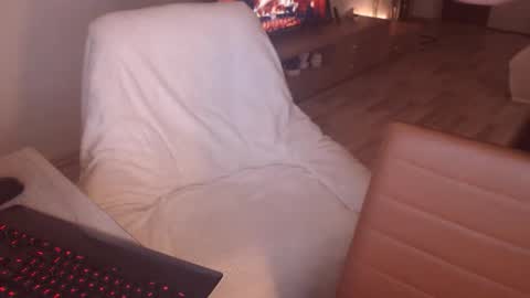 Snapshot of alexxa_mistress chatting on 11, 10, 2025 Jhoa online show from 11, 10, 2025