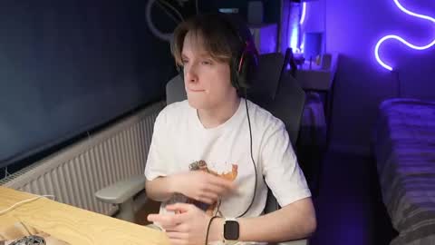 Alexycutie online show from 30, 4, 2026