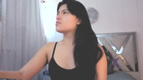 Carolina Join The Fan Club  online show from 25, 9, 2025