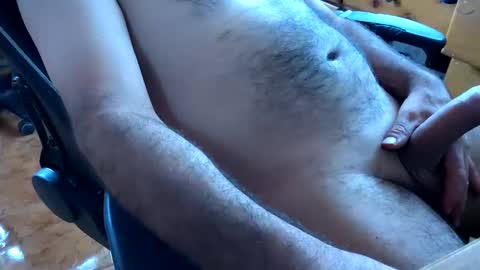 Snapshot of algodesente chatting on 9, 11, 2025 Alguien online show from 9, 11, 2025