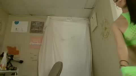 ali_tayler online show from 1, 2, 2026