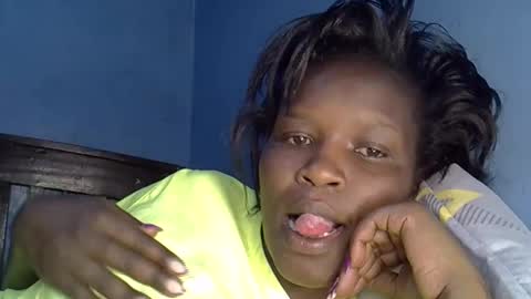 Snapshot of alic_crazy chatting on 19, 11, 2025 alic_crazy online show from 19, 11, 2025