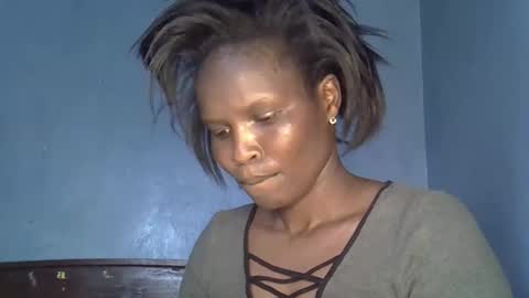 Snapshot of alic_crazy chatting on 23, 11, 2025 alic_crazy online show from 23, 11, 2025