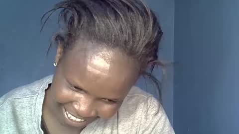 Snapshot of alic_crazy chatting on 2, 12, 2025 alic_crazy online show from 2, 12, 2025