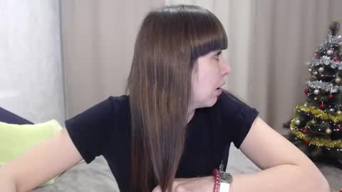 alice_59 online show from 4, 1, 2025