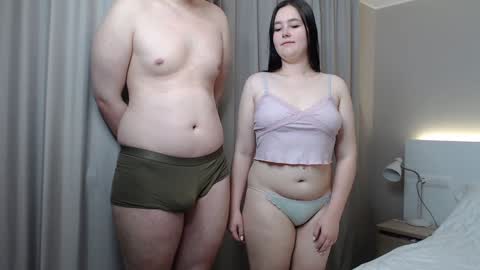 Snapshot of alice_and_jonathan chatting on 29, 1, 2025 alice and jonathan online show from 29, 1, 2025