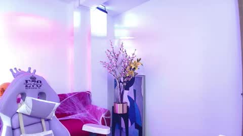 Alice  online show from 1, 11, 2025