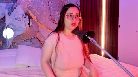 Mey online show from 7, 10, 2025