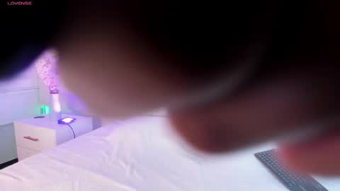 alice_lodge online show from 5, 3, 2025