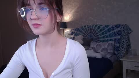 Alice love fuck online show from 9, 3, 2025
